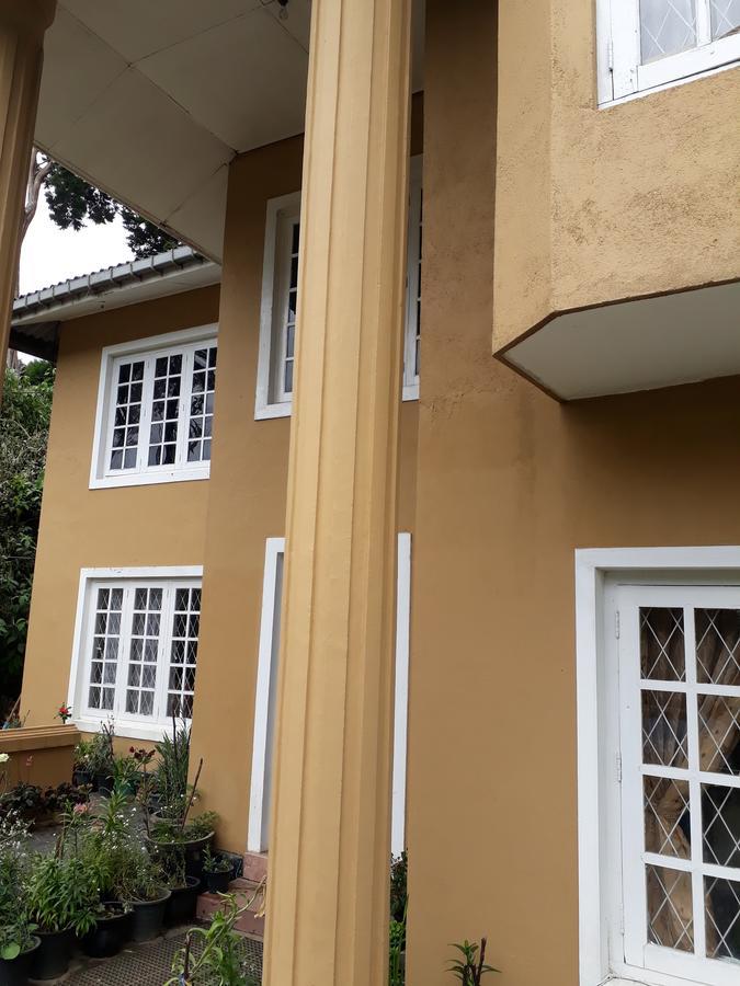 Rainyfreindz Hotel Nuwara Eliya Buitenkant foto