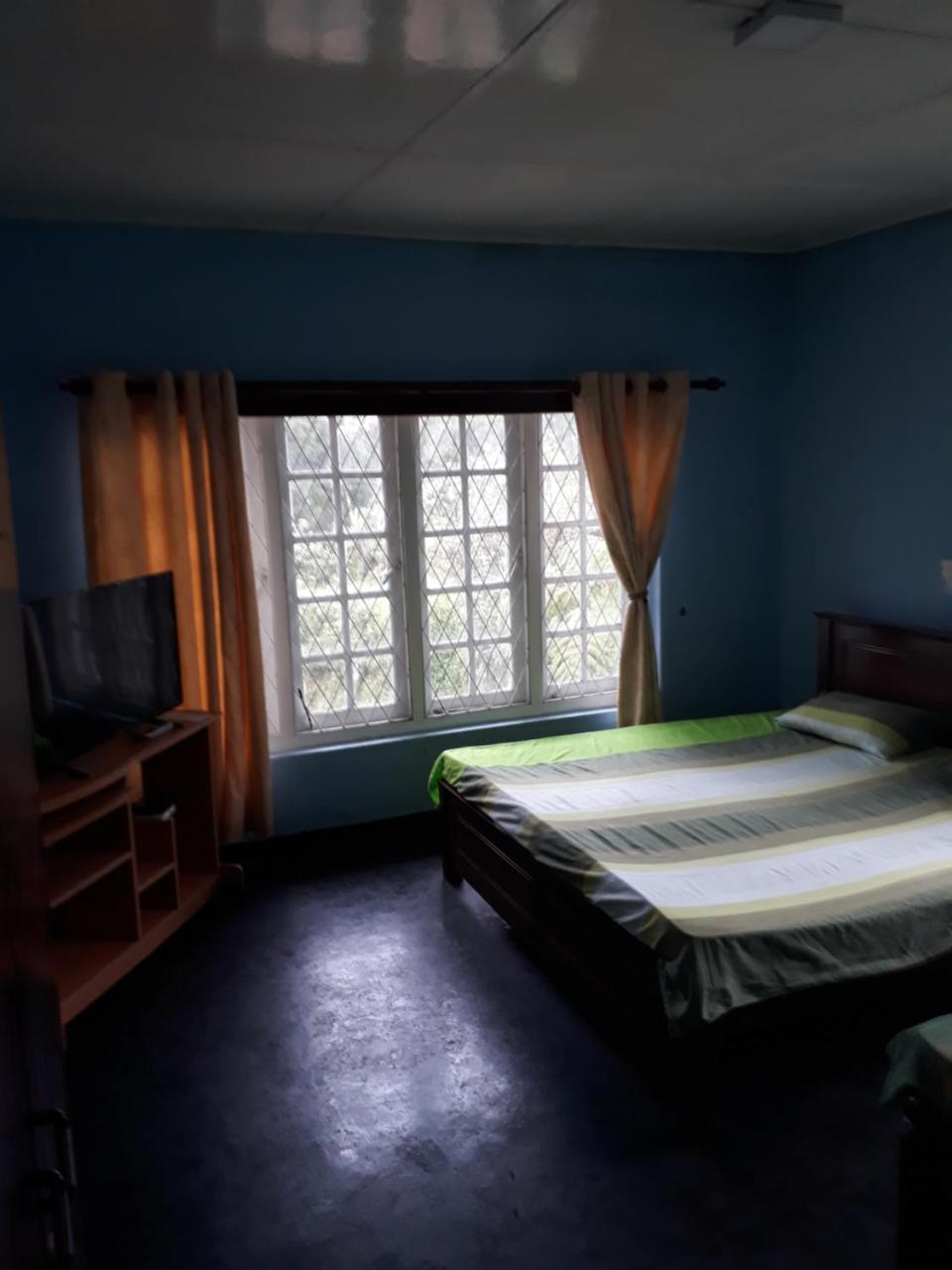 Rainyfreindz Hotel Nuwara Eliya Buitenkant foto